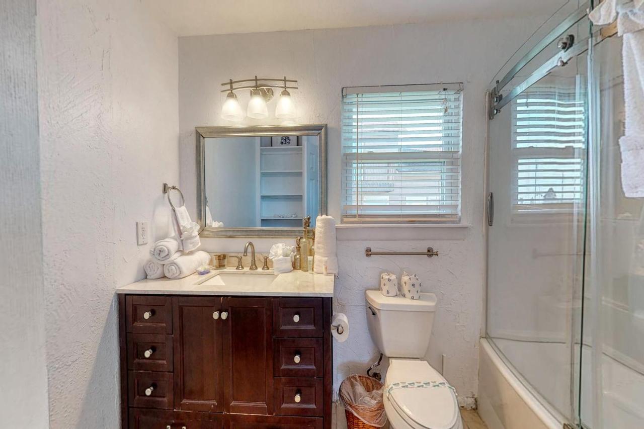 Villa Gulf Front Retreat à Galveston Extérieur photo