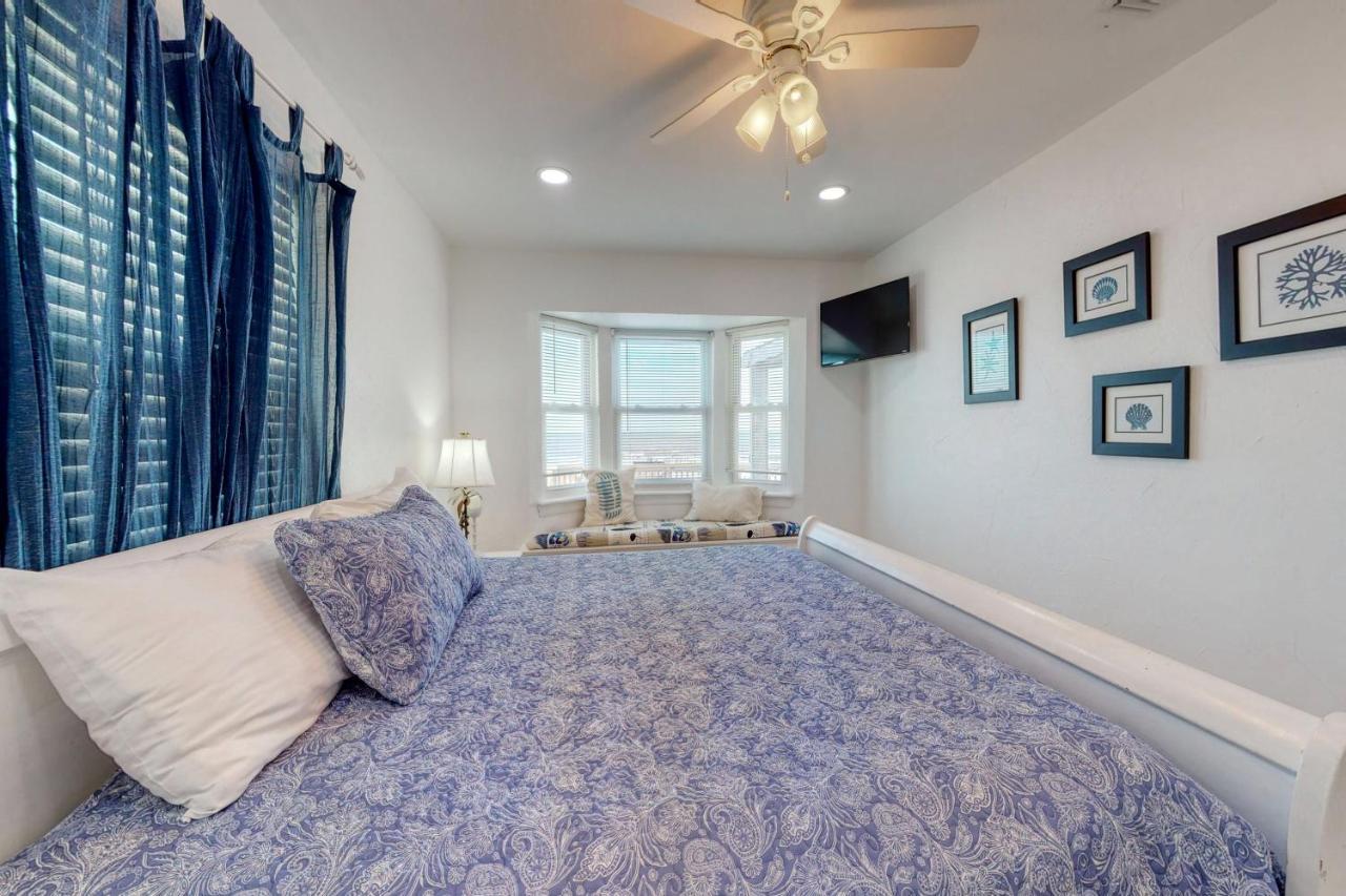 Villa Gulf Front Retreat à Galveston Extérieur photo